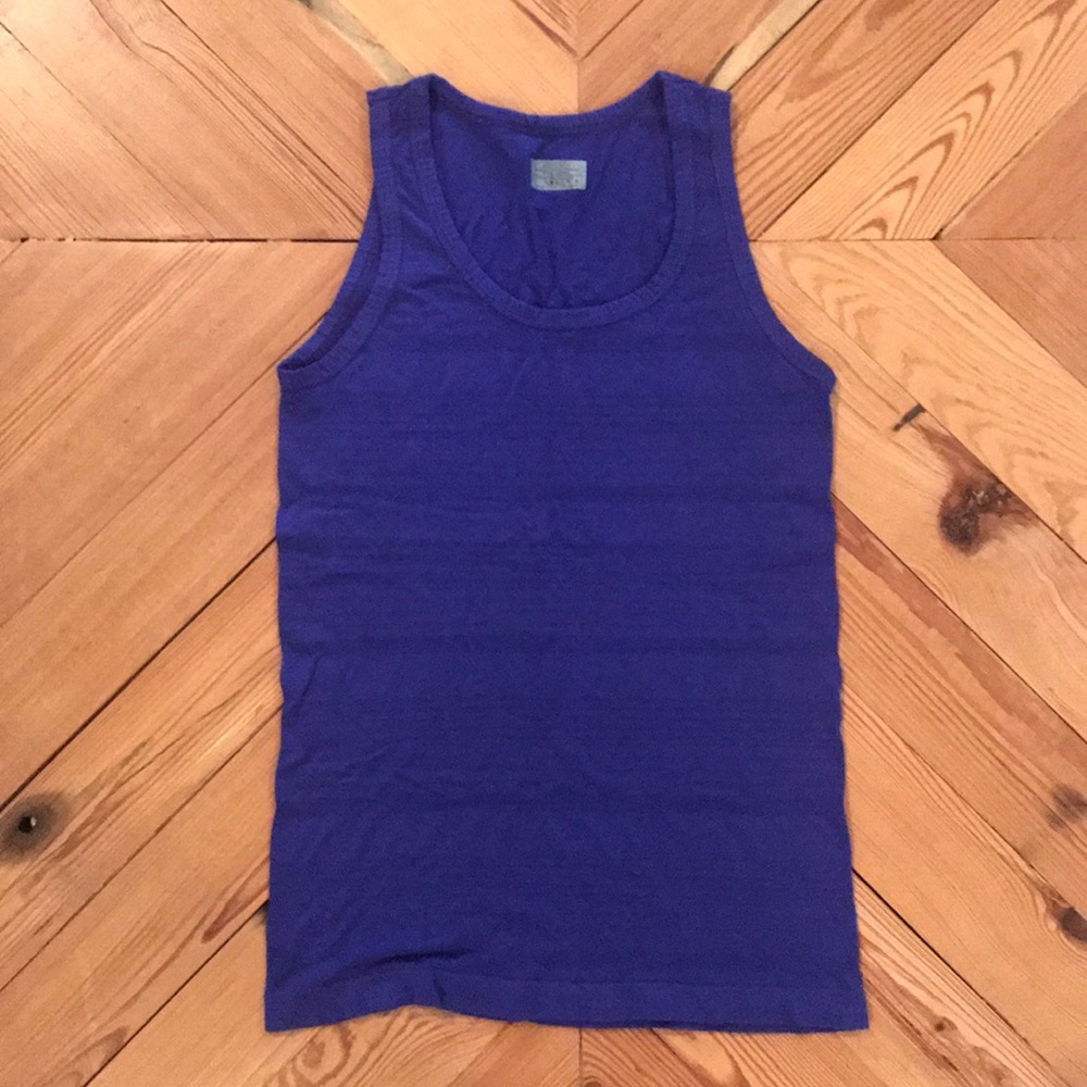 Athleta tank in size S